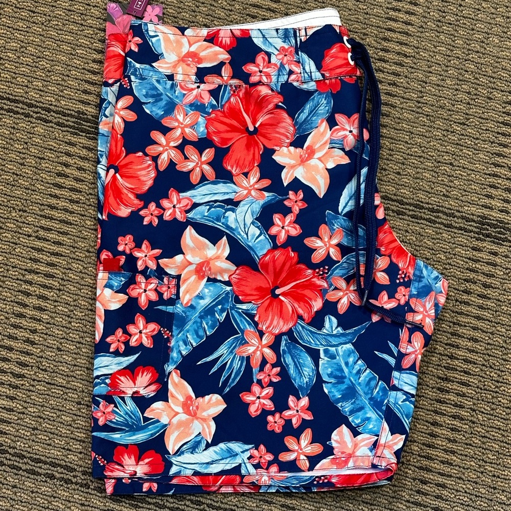 NWT Womens Burnside Board Shorts